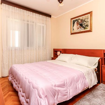 Guest House Darka Bijela Exterior photo